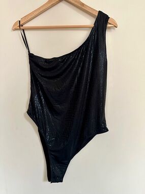 SHEIN Crocodile One-Shoulder Bodysuit